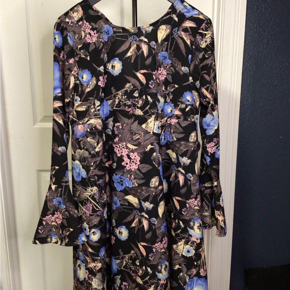 Gianni Bini Black and Blue Floral Long Sleeve Dress - Picture 3 of 9